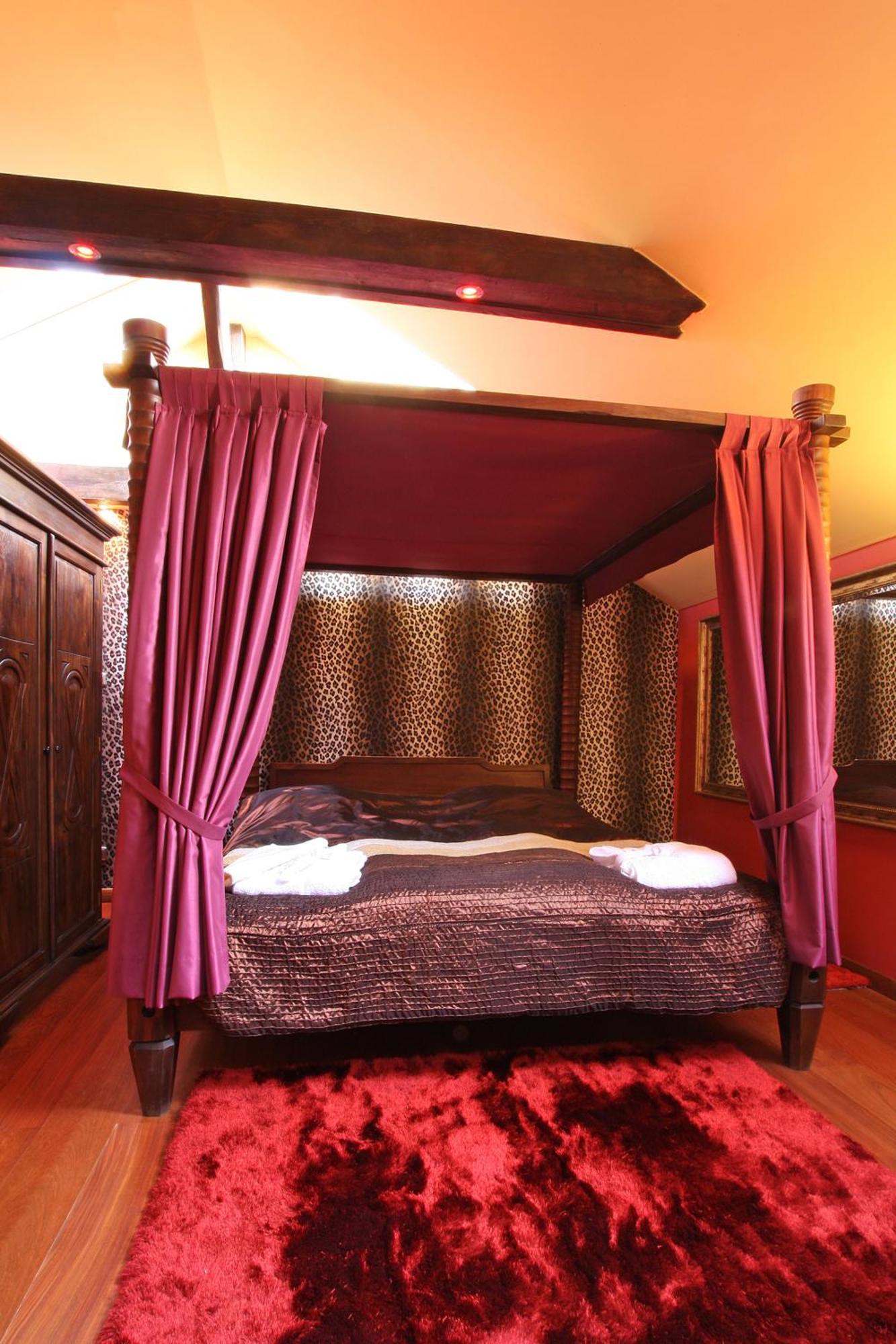 Palac Saturna Czeladz Room photo